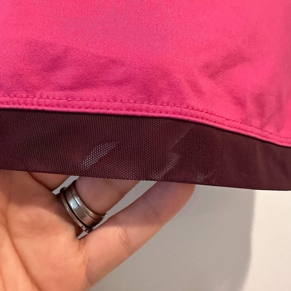 Patagonia magenta and mesh burgundy cross back workout tank fits like medium - Picture 2 of 3